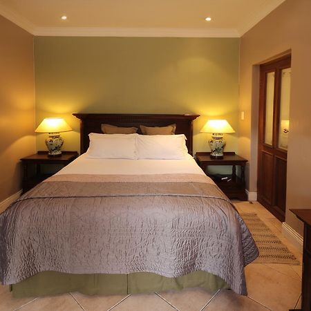 Shani Guest House Brooklyn  Exterior photo